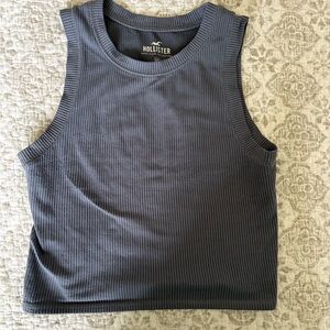 Hollister XS Crop Top